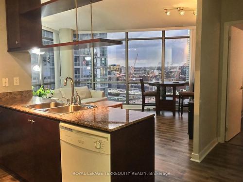 2003-3 Navy Wharf Crt, Toronto, ON - Indoor Photo Showing Kitchen With Double Sink