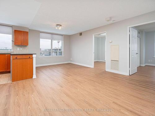 1214-1369 Bloor St W, Toronto, ON - Indoor Photo Showing Kitchen