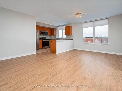 1214-1369 Bloor St W, Toronto, ON - Indoor Photo Showing Kitchen