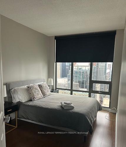 3702-33 Lombard St, Toronto, ON - Indoor Photo Showing Bedroom