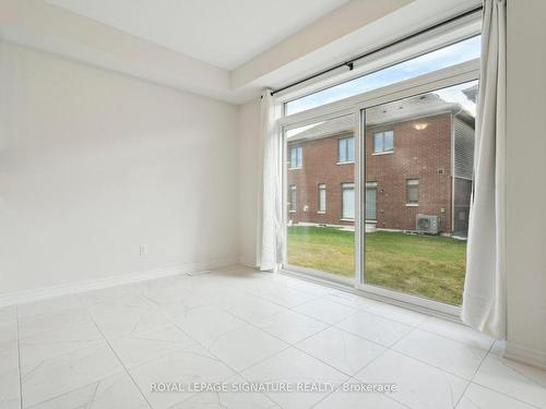 28 Tamworth Terr, Barrie, ON - Indoor Photo Showing Other Room