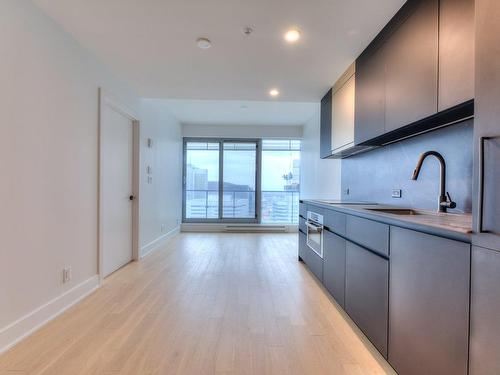 Kitchen - 4601-720 Rue St-Jacques, Montréal (Ville-Marie), QC - Indoor Photo Showing Other Room