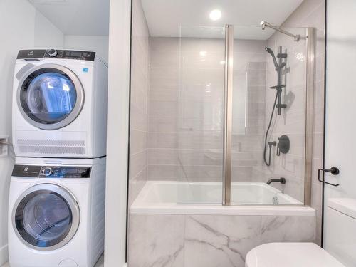 Bathroom - 4601-720 Rue St-Jacques, Montréal (Ville-Marie), QC - Indoor Photo Showing Laundry Room