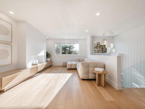 Salon - 275 Rue Durham, Saint-Bruno-De-Montarville, QC - Indoor Photo Showing Living Room