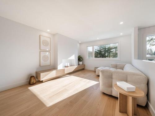 Salon - 275 Rue Durham, Saint-Bruno-De-Montarville, QC - Indoor Photo Showing Living Room