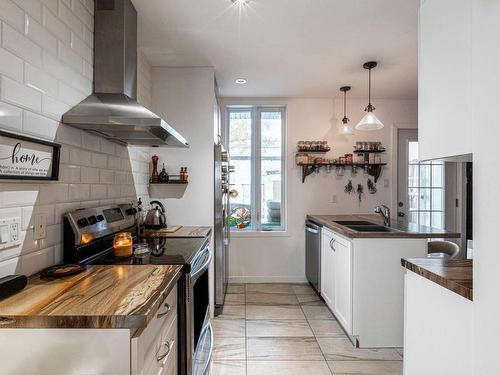 Cuisine - 4247  - 4249 Rue Frontenac, Montréal (Le Plateau-Mont-Royal), QC - Indoor Photo Showing Kitchen With Double Sink