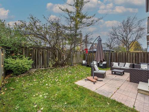 4 Greenleaf Cres, Brampton, ON - Outdoor