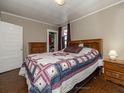 204117 Highway 26, Meaford, ON - Indoor Photo Showing Bedroom