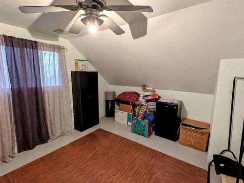 910 Alberta Street, Thunder Bay, ON - Indoor Photo Showing Other Room