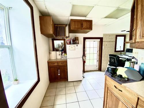 395 Hebert Street, Thunder Bay, ON - Indoor Photo Showing Kitchen