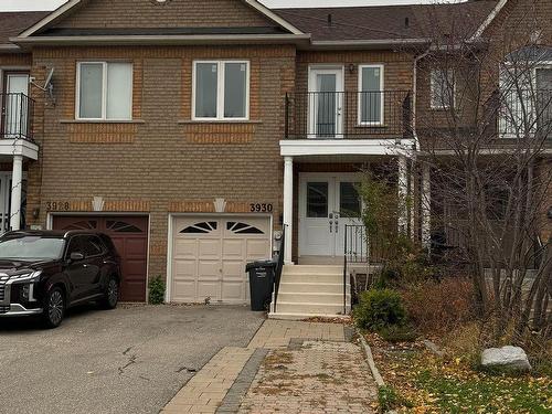 3930 Coachman Circ, Mississauga, ON - Outdoor