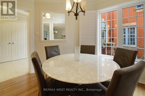 6 - 2145 Country Club Drive E, Burlington, ON - Indoor Photo Showing Dining Room