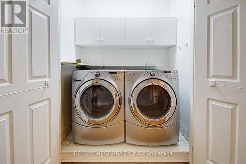 6 - 2145 Country Club Drive E, Burlington, ON - Indoor Photo Showing Laundry Room