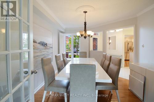 6 - 2145 Country Club Drive E, Burlington, ON - Indoor Photo Showing Dining Room