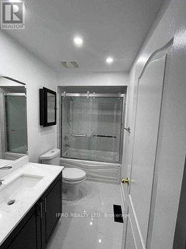 3155 Cabano Crescent, Mississauga, ON - Indoor Photo Showing Bathroom