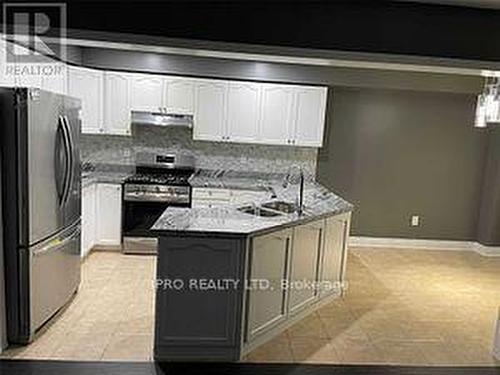 3155 Cabano Crescent, Mississauga, ON - Indoor Photo Showing Kitchen With Stainless Steel Kitchen