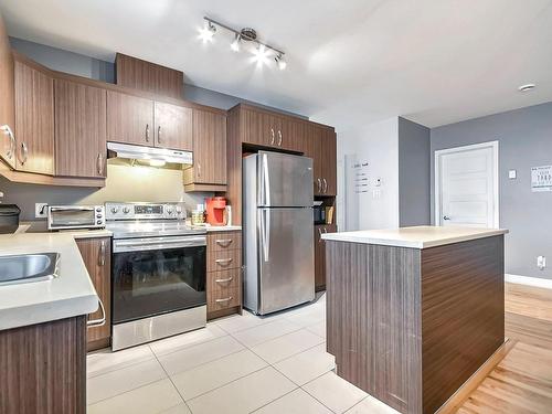 Kitchen - 7902 Boul. Lévesque E., Laval (Duvernay), QC - Indoor Photo Showing Kitchen