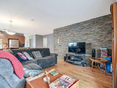 Salon - 7902 Boul. Lévesque E., Laval (Duvernay), QC - Indoor Photo Showing Living Room