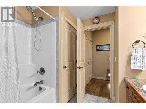 2760 Auburn Road Unit# 103 Lot# Lot 72, West Kelowna, BC - Indoor Photo Showing Bathroom