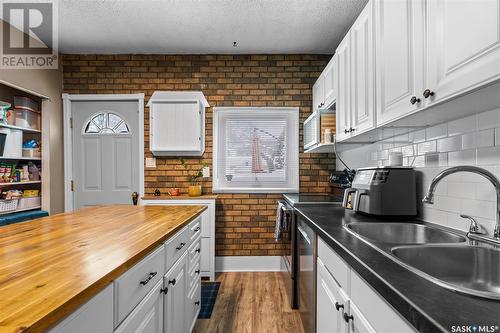 2231 Coy Avenue, Saskatoon, SK - Indoor Photo Showing Kitchen With Double Sink