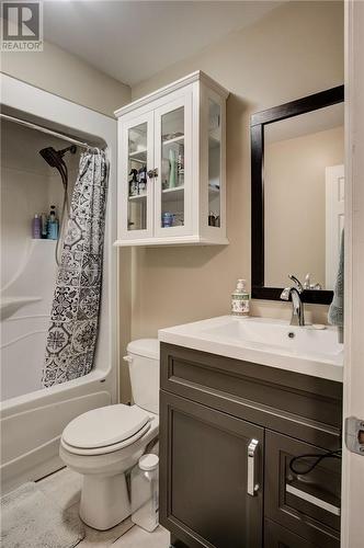 1514 Highway 69 N, Valley East, ON - Indoor Photo Showing Bathroom