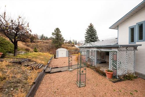 6040 Ellison Avenue, Peachland, BC - Outdoor