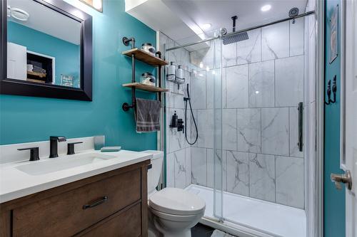 5419 27 Avenue, Vernon, BC - Indoor Photo Showing Bathroom