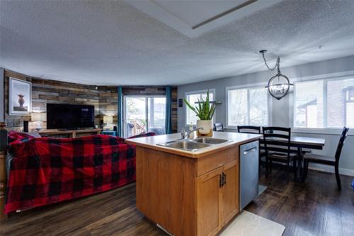 5419 27 Avenue, Vernon, BC - Indoor Photo Showing Other Room