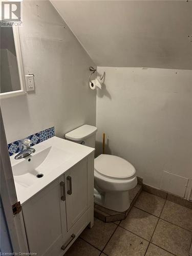 1121 Trafalgar Street, London, ON - Indoor Photo Showing Bathroom