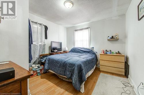 1121 Trafalgar Street, London, ON - Indoor Photo Showing Bedroom