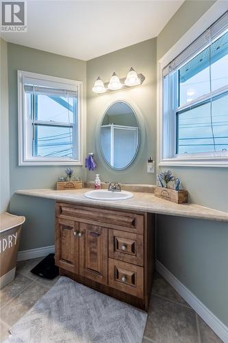 84 Hibbs Road, Conception Bay South, NL - Indoor Photo Showing Bathroom