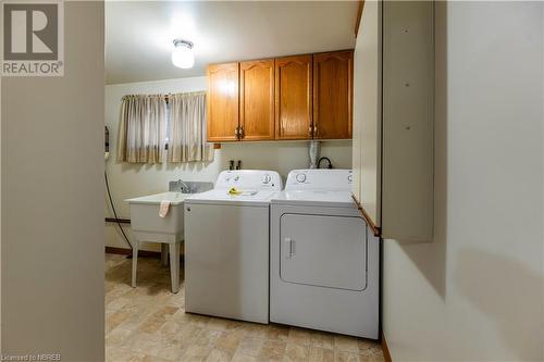 831 O'Brien Street, North Bay, ON - Indoor Photo Showing Laundry Room