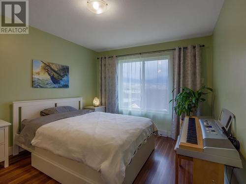 256 Hastings Avenue Unit# 411, Penticton, BC - Indoor Photo Showing Bedroom