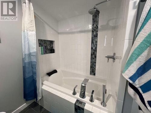 3416 8Th Avenue, Castlegar, BC - Indoor Photo Showing Bathroom