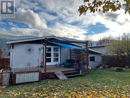 3416 8Th Avenue, Castlegar, BC - Outdoor With Deck Patio Veranda