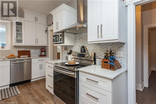 944 Copeland Street, North Bay, ON - Indoor Photo Showing Kitchen With Upgraded Kitchen