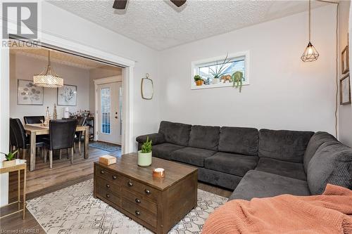 944 Copeland Street, North Bay, ON - Indoor Photo Showing Living Room