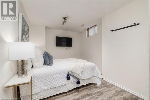 Bedroom featuring hardwood / wood-style flooring - 169 Bismark Drive Unit# 32, Cambridge, ON - Indoor Photo Showing Bedroom