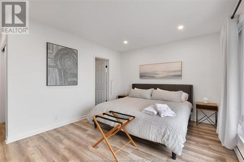 208 Robson Road, Leamington, ON - Indoor Photo Showing Bedroom