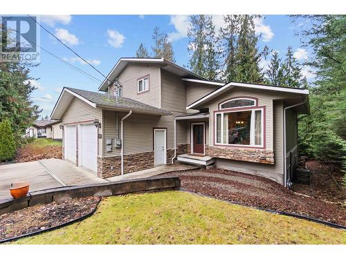 2565 Forest Drive, Blind Bay, BC - Outdoor