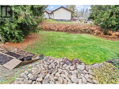 2565 Forest Drive, Blind Bay, BC - Outdoor