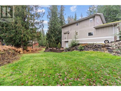 2565 Forest Drive, Blind Bay, BC - Outdoor