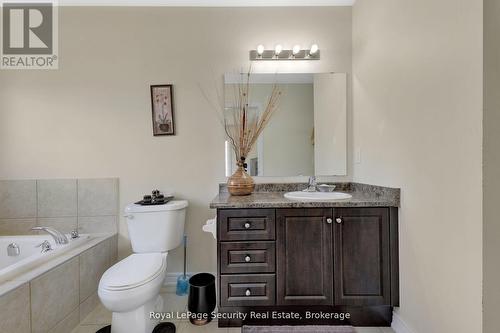 80 Aspermont Crescent, Brampton, ON - Indoor Photo Showing Bathroom