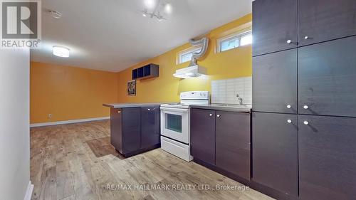 1144 Kos Boulevard, Mississauga, ON - Indoor Photo Showing Kitchen