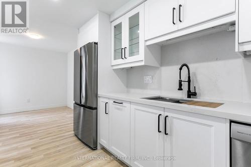 818 - 60 Southport Street, Toronto, ON - Indoor Photo Showing Kitchen