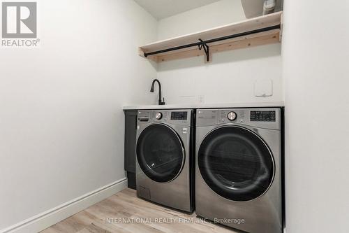 818 - 60 Southport Street, Toronto, ON - Indoor Photo Showing Laundry Room