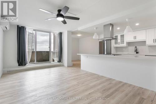 818 - 60 Southport Street, Toronto, ON - Indoor Photo Showing Kitchen