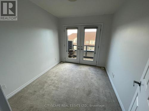 3034 Postridge Drive E, Oakville, ON - Indoor Photo Showing Other Room