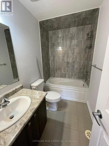 3034 Postridge Drive E, Oakville, ON - Indoor Photo Showing Bathroom