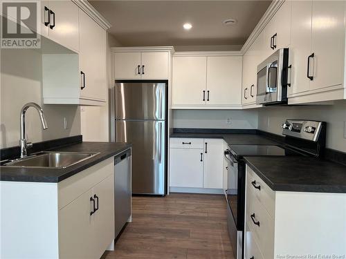 35 Barker Street, Saint John, NB - Indoor Photo Showing Kitchen